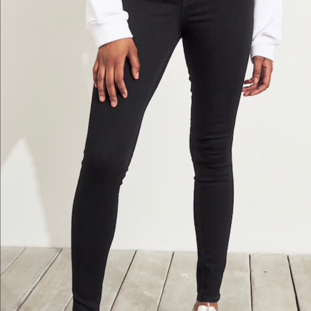 Hollister Low-Rise Super Skinny Black Jeans